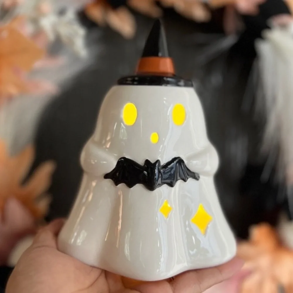 Target Bullseye’s Playground Halloween Light Up Ceramic Figural Witch Hat Ghost